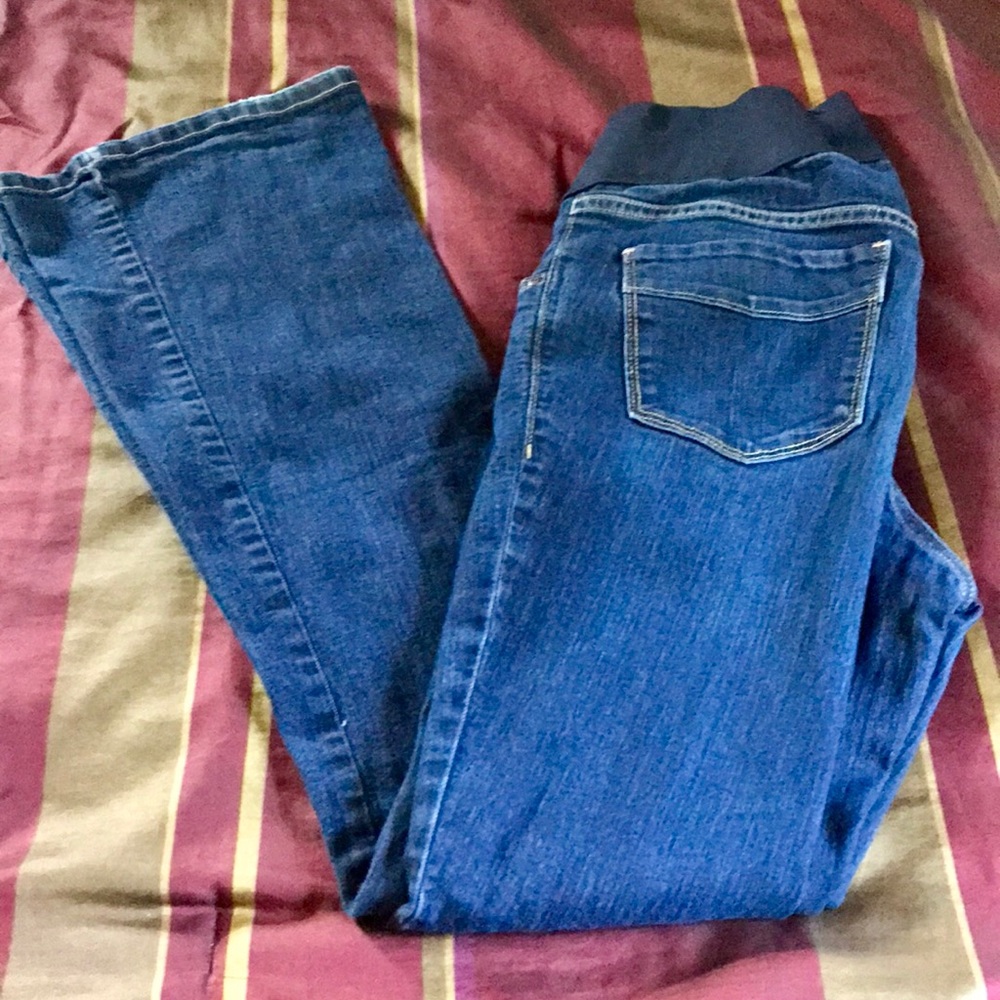 Old navy maternity jeans size 8